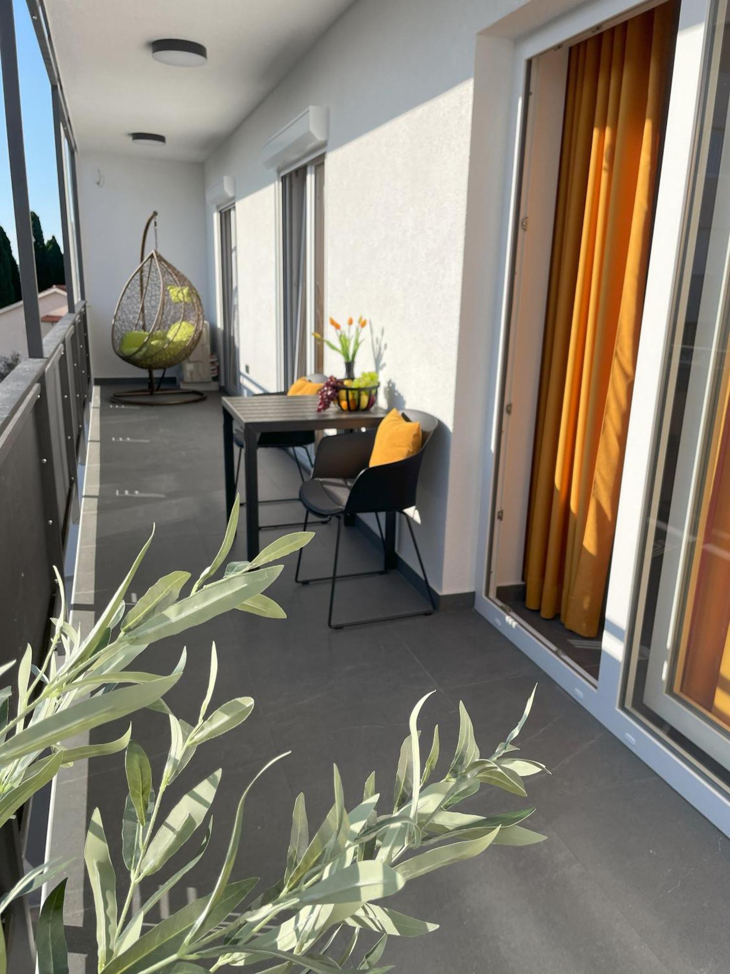 Valkane Beach Apartments Pula Exterior foto